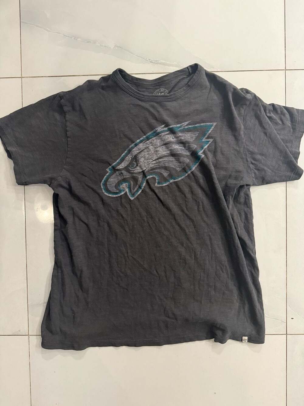 47 Brand Philadelphia Eagles Charcoal Grey T-Shirt Medium